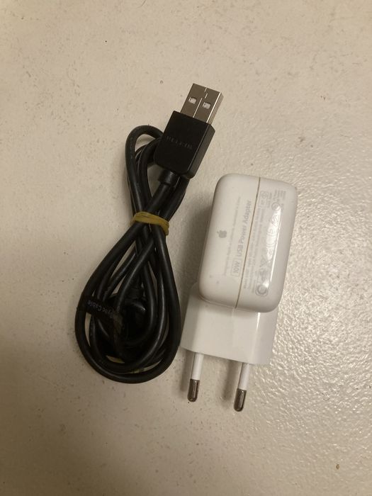Incarcator ipod original . Adaptor ipad . Incarcator iphone 4 apple