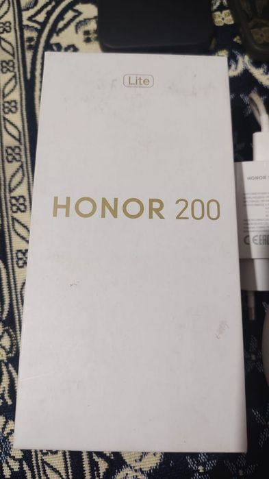 Продам HONOR 200lite