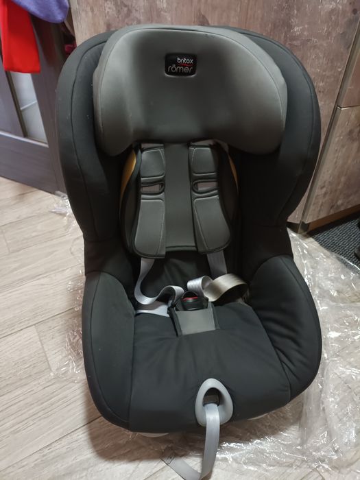 Продавам столче за кола Britax King II  група 1 (9-18 кг.)
