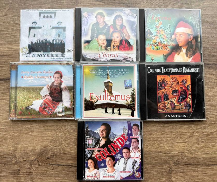 Set 6 CD-uri + 1 DVD cu colinde