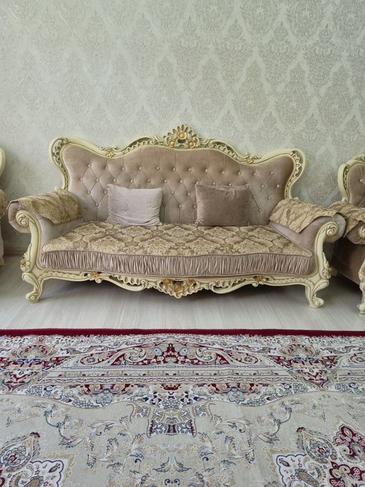 Угалок для гостинный