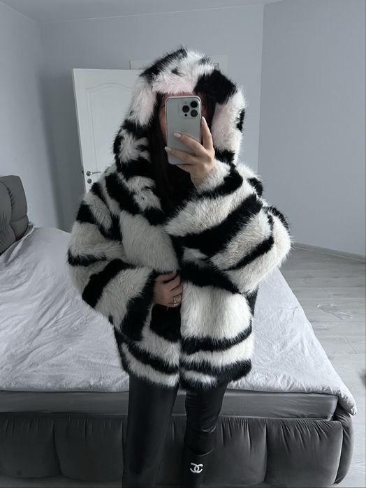 Черно бяло палто зебра