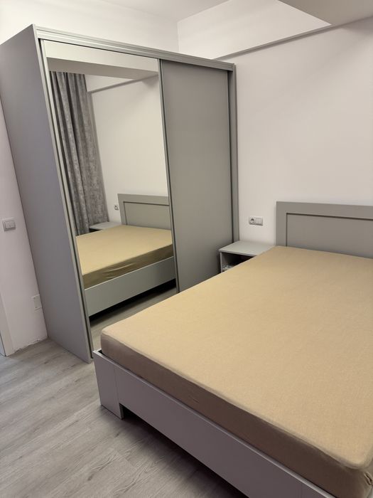 Inchiriez apartament 3 camere bloc nou