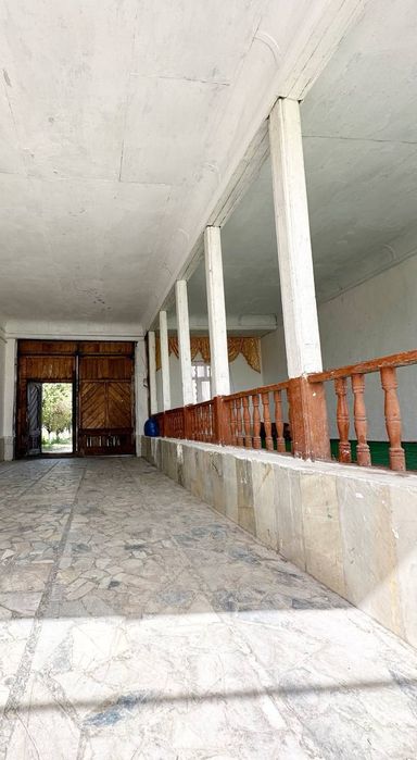 Uy sotiladi arzon narxda