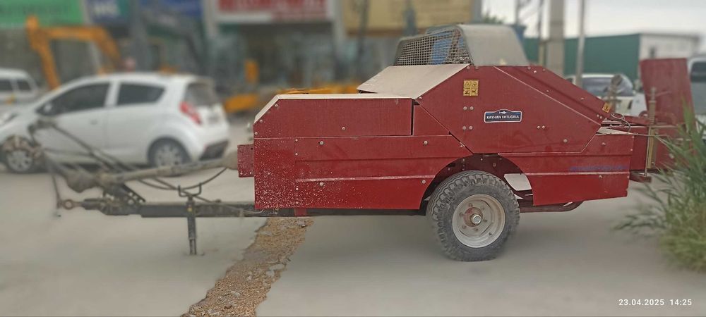Пресс подборщик КЕ-690. Производитель Kayhan Ertugrul Makina, Туркия