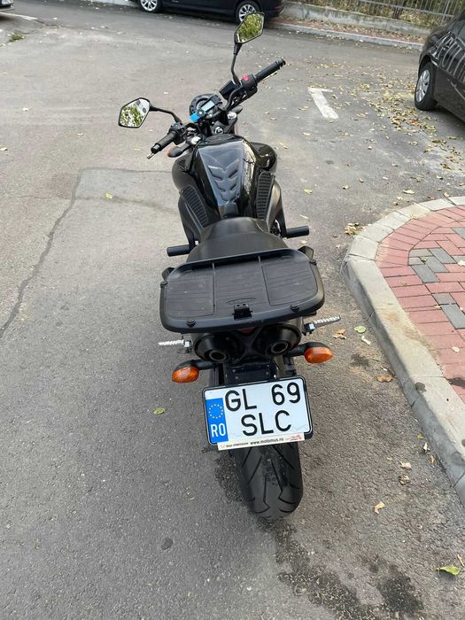 Yamaha FZ6 naked Black Edition