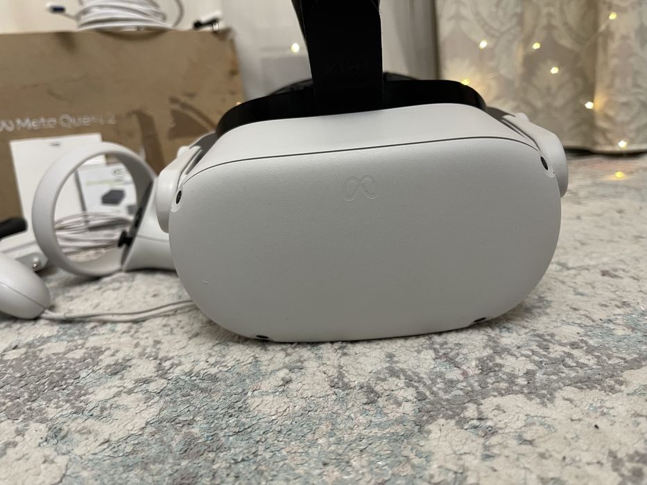 Oculus Meta Quest 2 128GB Impecabil + Accesorii Premium