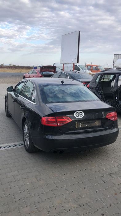Dezmembram Audi A4 B8 2.0 TDI an fabr. 2011