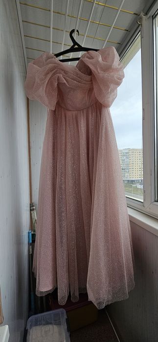 Платье бальное нежное
