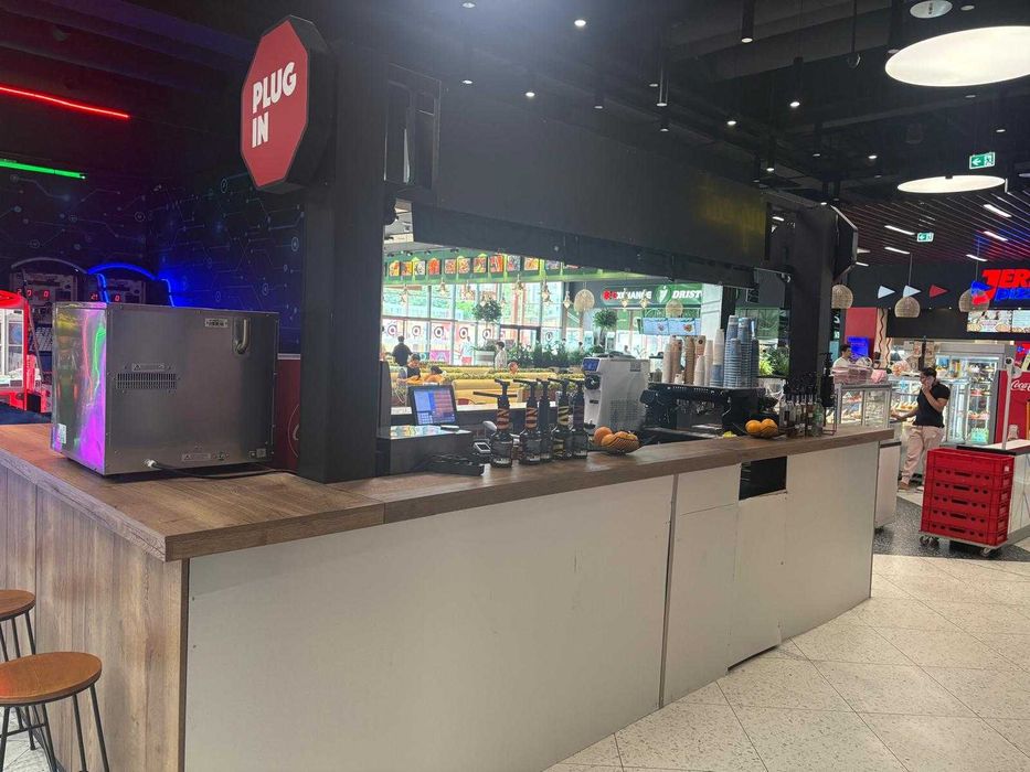 Vând insulă cafenea to-go complet echipată -Prahova Value Center