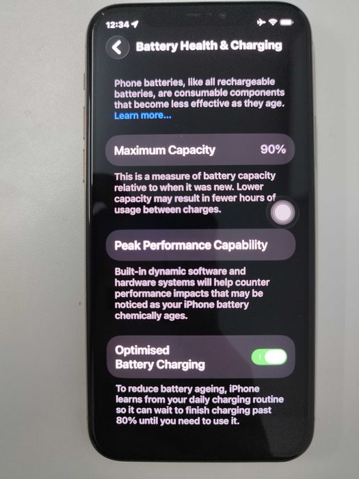 Iphone 11 Pro 64Gb Gold- 90% батерия, iOS 26.7