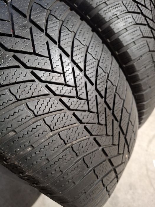 2 Anvelopele  M+S 255  55 18 Continental