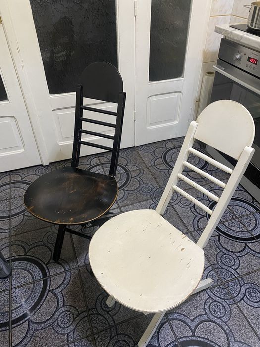 Scaune pliabile din lemn