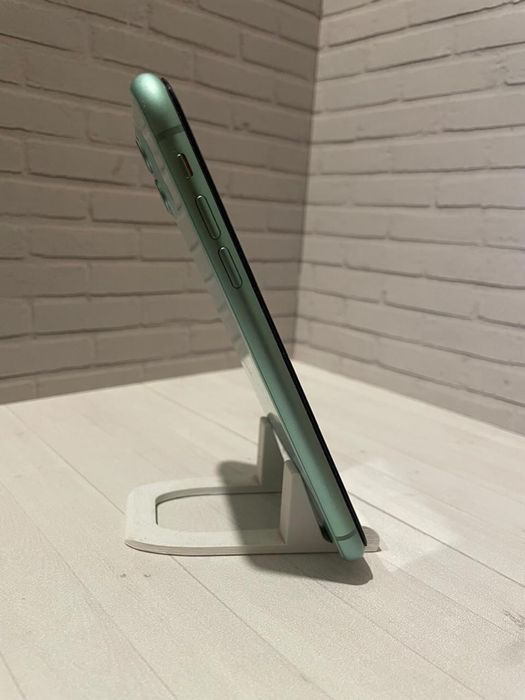 Iphone 11  82%обмен