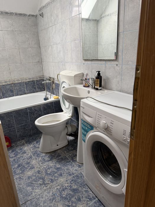 Proprietar inchiriez apartament 2 camere