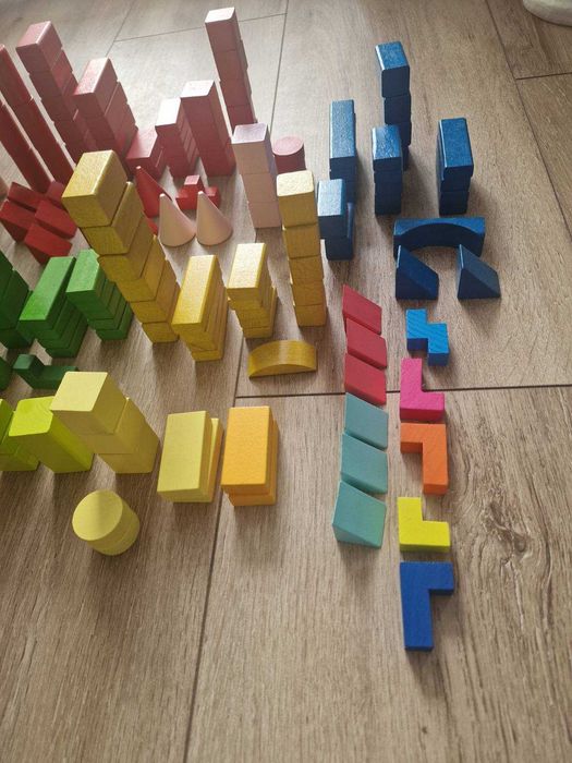 Голям дървен конструктор - 192 части (2+ години)