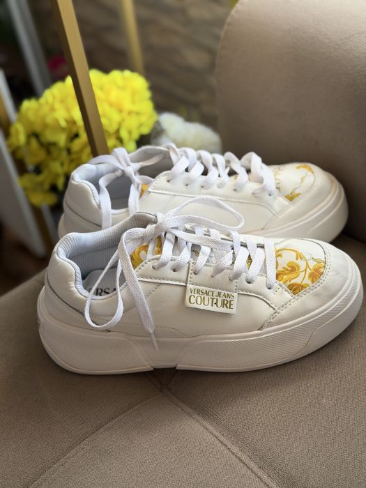 Продавам сникърси Versace Jeans Couture