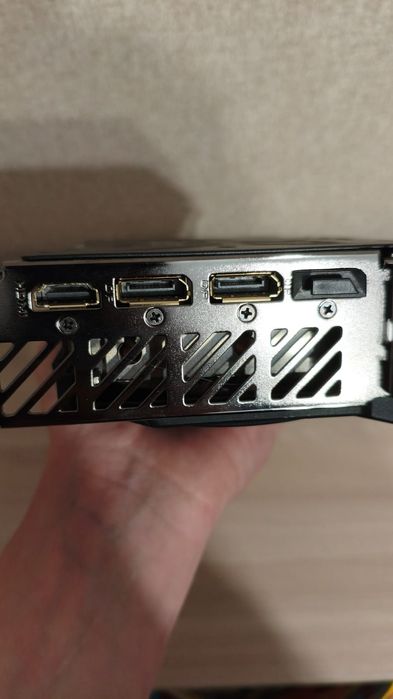 Видиокарта 4060ti gigabyte 8 gb