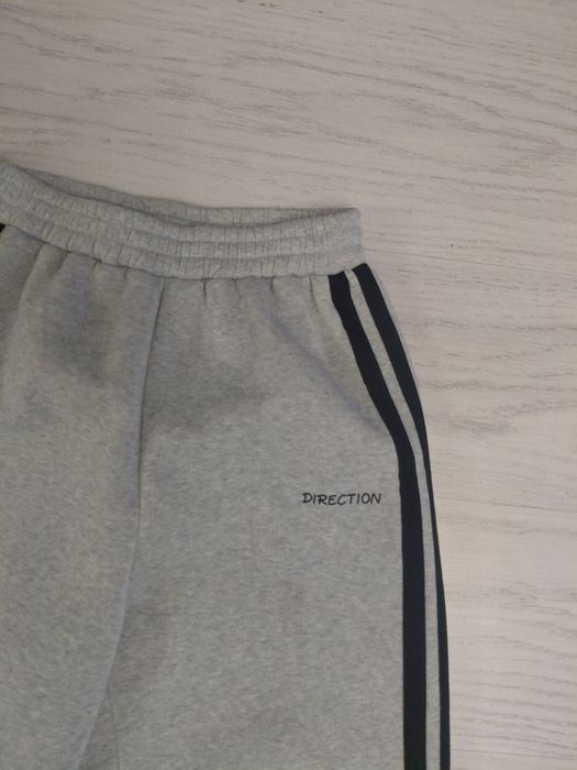 Pantaloni de trening gri