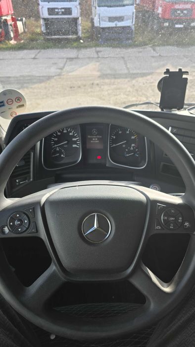 Mercedes 1851 , 421.000km, 2021