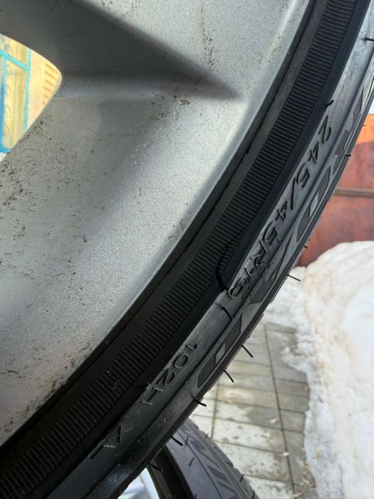 Резина 245/45/19