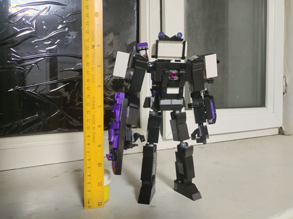 Тв титан из Лего