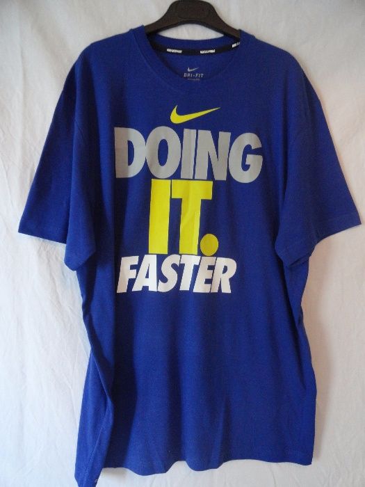 T-shirt NIKE Running Dri-Fit - Doing it. Faster