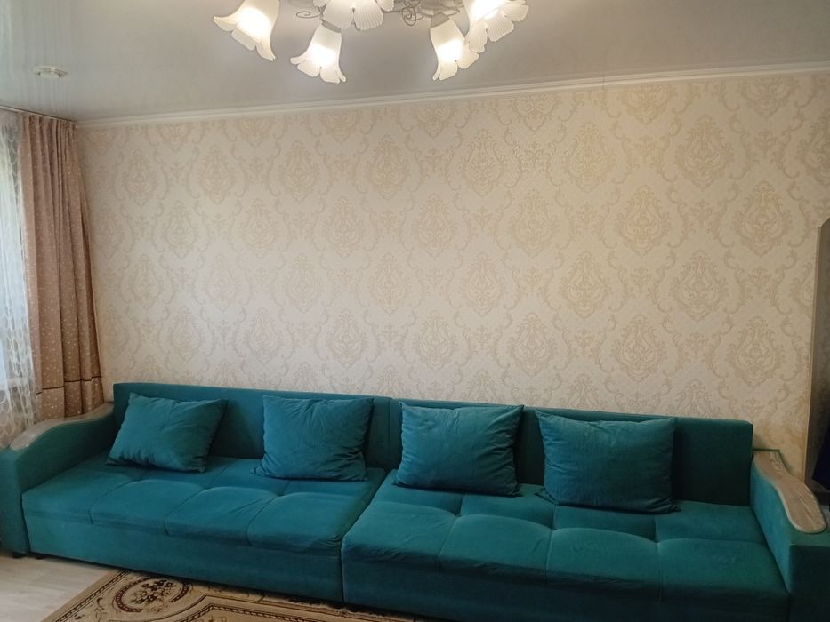 Продам диван 4 метра