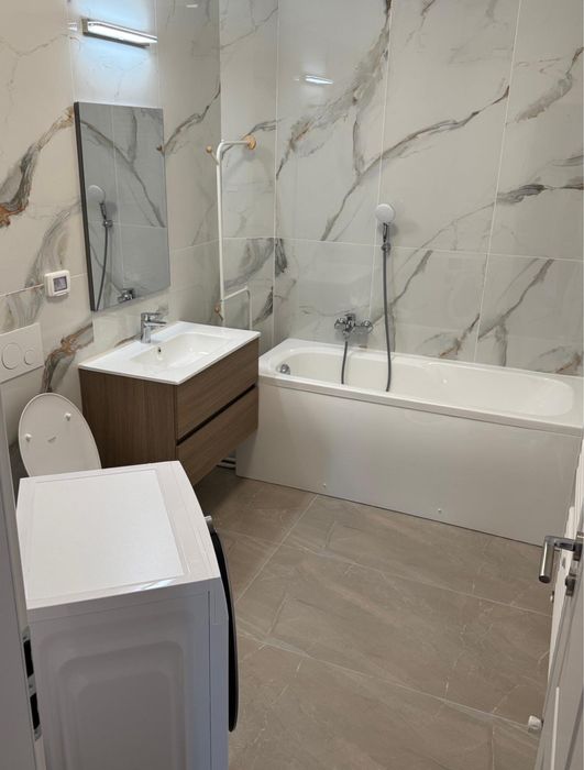 Apartament nou de inchiriat,central, 2 camere, mobilat