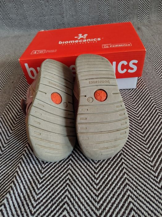 Pantofi sport fetițe Biomecanics mărimea 23