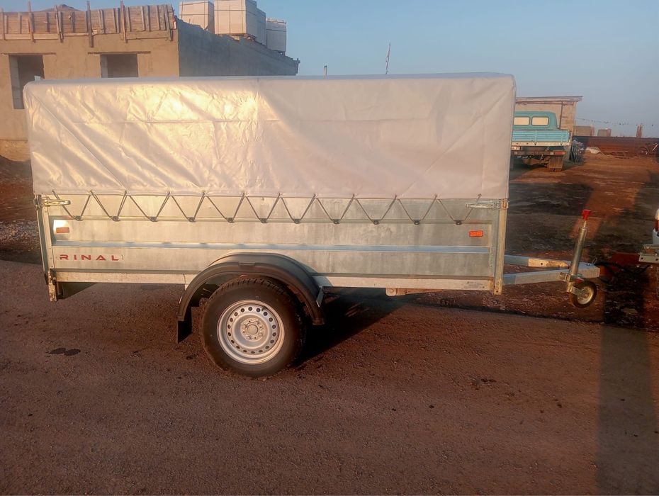 Продаю автоприцеп закрытый