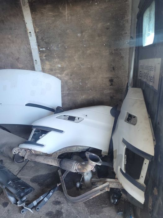 Vând uși Iveco daily ,cupa incarcator prindere euro