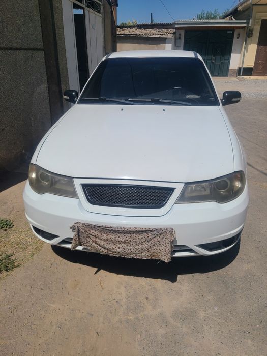 Nexia 2 сотилади 6000$