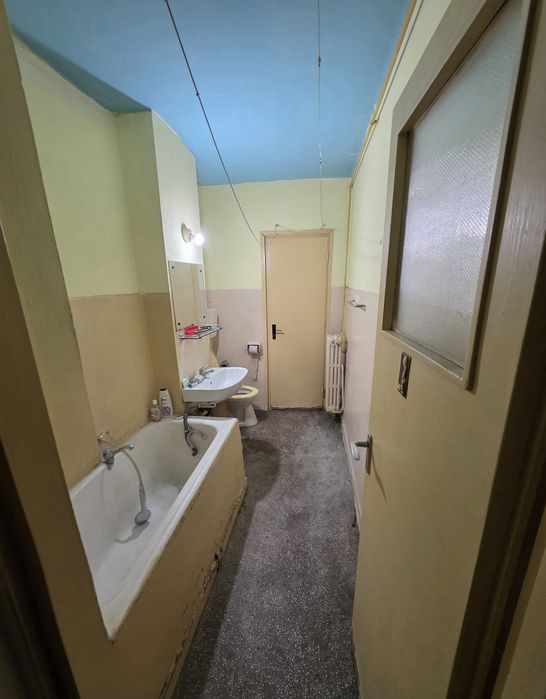 Vând apartament cu 2 camere sector 3 Titan, metrou Titan