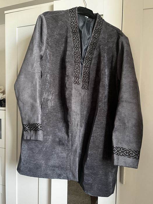 Чапан, шапан 52-54р, срочно