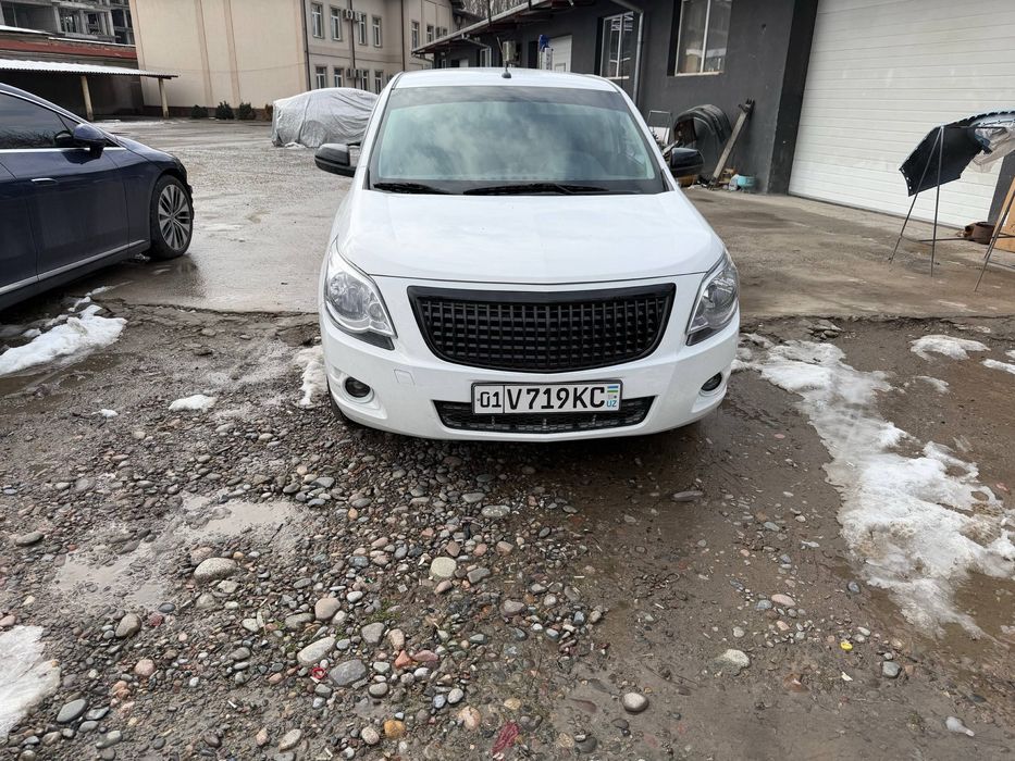 Продам кобальт 2018 год, краска есть дтп нет