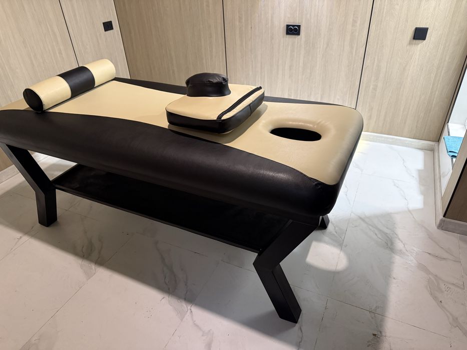 Кушетка модель Tesla для массажа, массажный стол для спа салонов