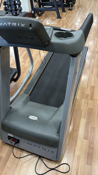 Matrix T1XE беговая дорожка