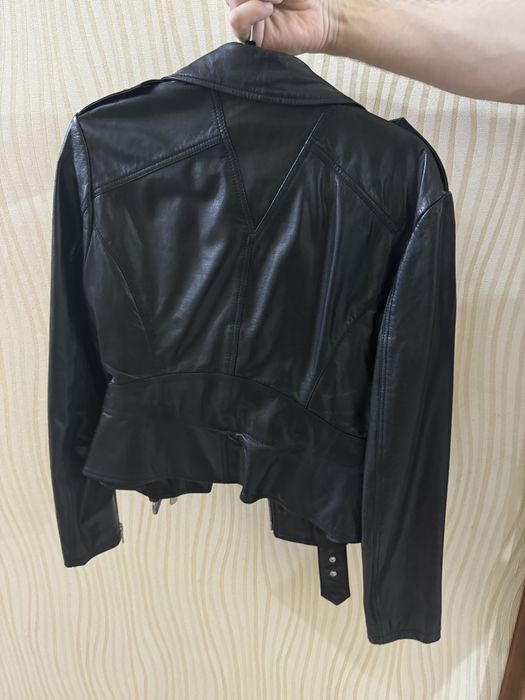 Коженная куртка Alexander M.