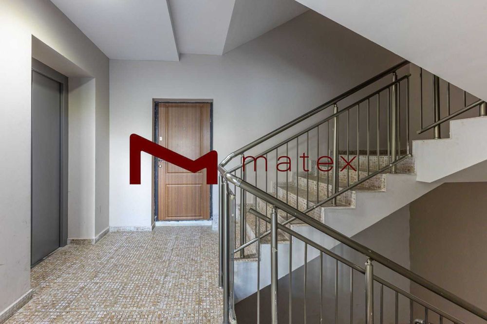 Продавам двустаен тухлен апартамент Трошево-Касабова