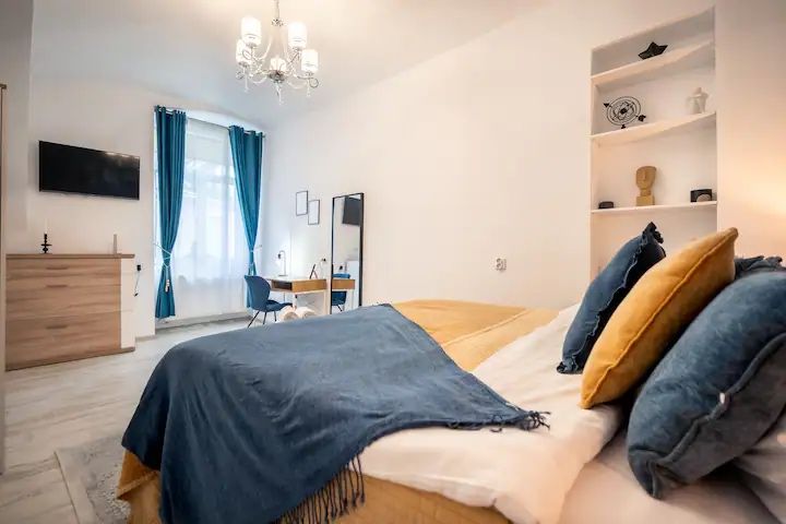 De inchiriat apartament B-dul Eroilor 1