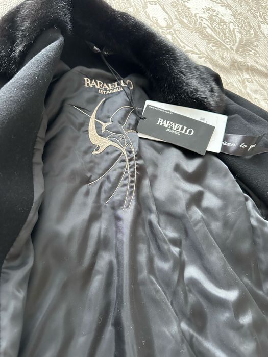 Продам пальто Рафаелло оригинал