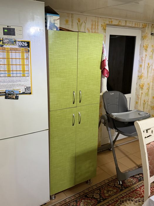 диван/стол и стулья СРОЧНО ТОРГ