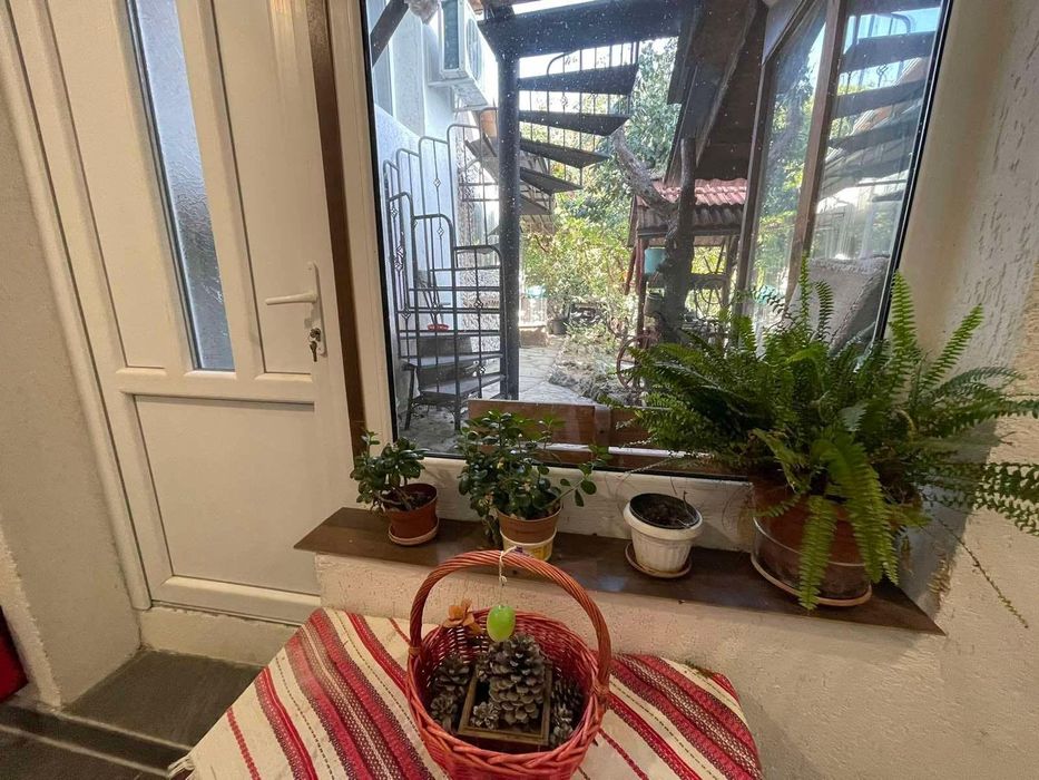 Дава се под наем Двустаен апартамент в Варна, Бриз - 60 кв.м за 550 € - Снимка #9