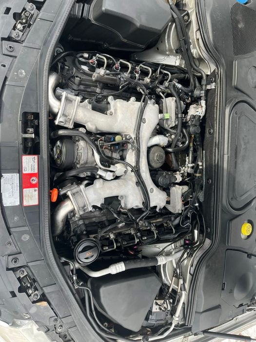 Audi A8 на части