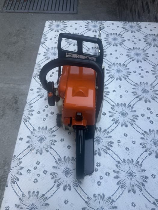 Бензинова резачка за дърва STIHL MS 180 C