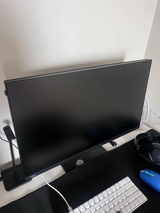 Монитор AlienWare в гаранция