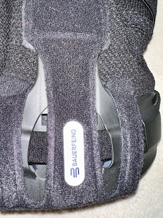 Orteze  Bauerfeind GenuTrain OA 3