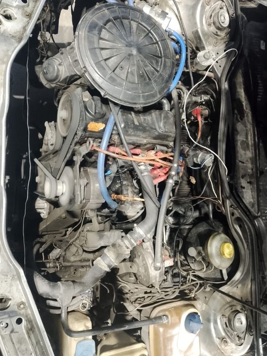 Продам Ауди 100  газ бензин