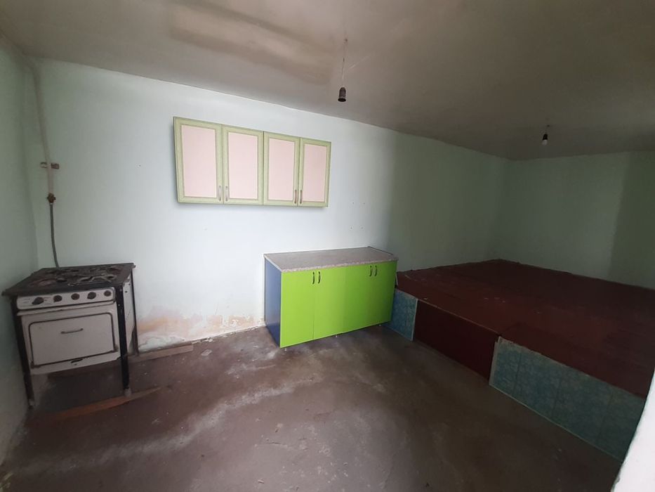 Hovli sotiladi 5 sutix 3ta xona narxi 300 million